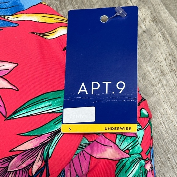Women’s Apt. 9 Small Tankini Underwire Padded Cup Swim Swimwear Tank Top NWT - Picture 7 of 9